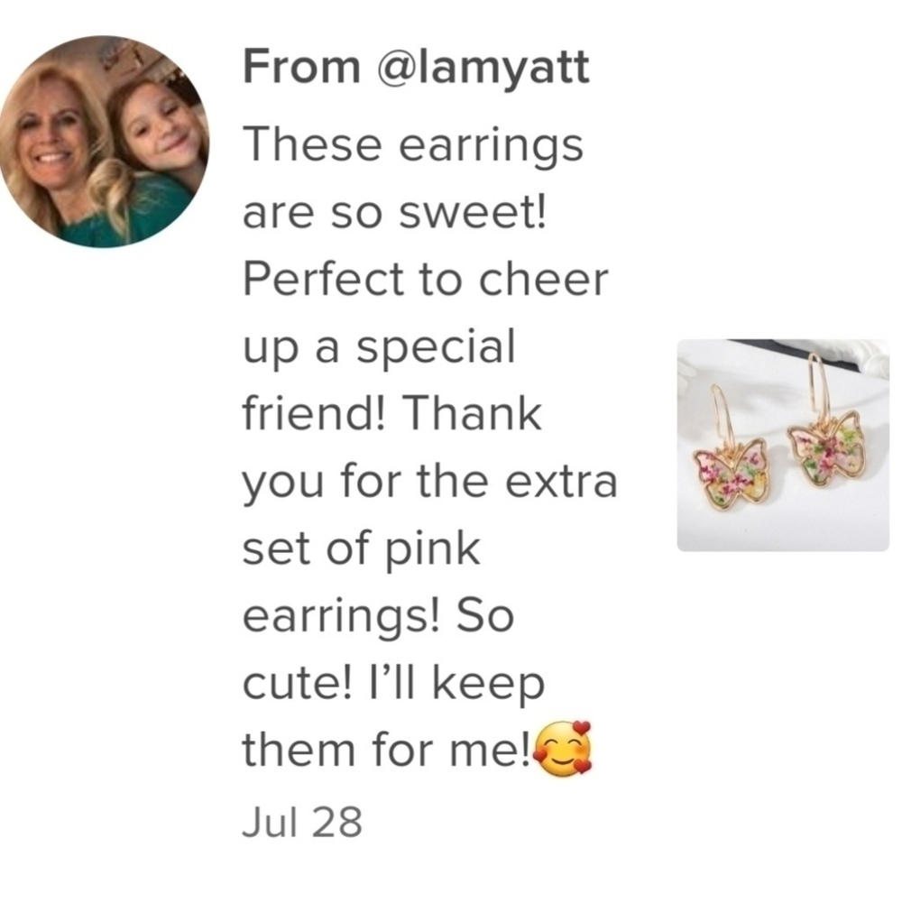 Butterfly Dried Flower Pendant Earrings - Picture 4 of 11